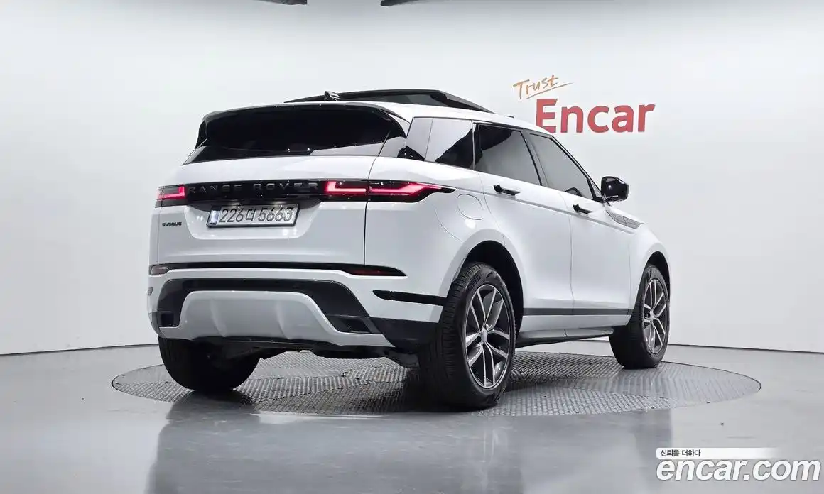 Land Rover Range-Rover Evoque 2026 2.0 Автомат в Москве № 231147, фото 13