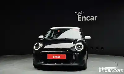 Mini Cooper 2024 0.1 Автомат в Москве № 231377, миниатюра 3