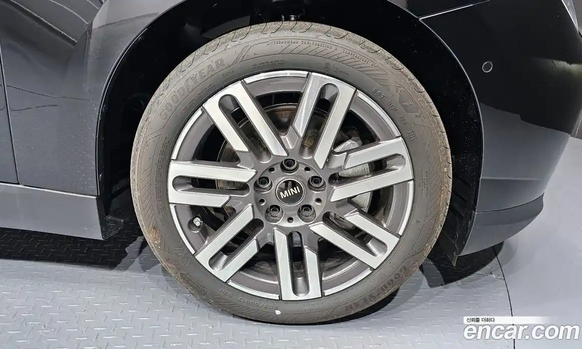 Mini Cooper 2024 0.1 Автомат в Москве № 231377, фото 5