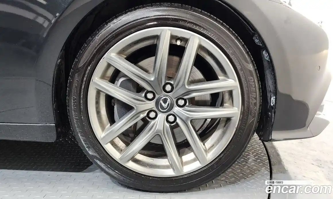 Lexus IS 2016 2.0 Автомат в Москве № 231996, фото 18