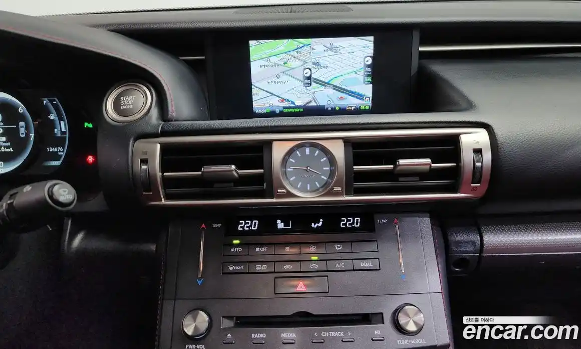 Lexus IS 2016 2.0 Автомат в Москве № 231996, фото 19