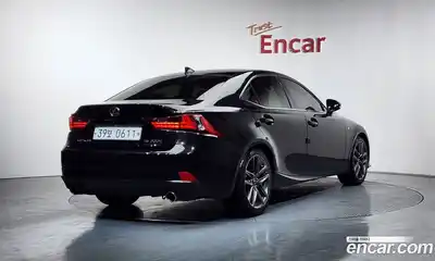 Lexus IS 2016 2.0 Автомат в Москве № 231996, миниатюра 5