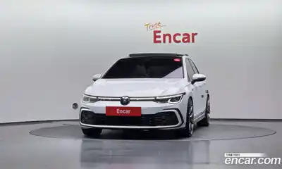 Volkswagen Golf, 2024