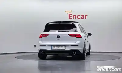 Volkswagen Golf 2024 2.0 Автомат в Москве № 232077, миниатюра 11