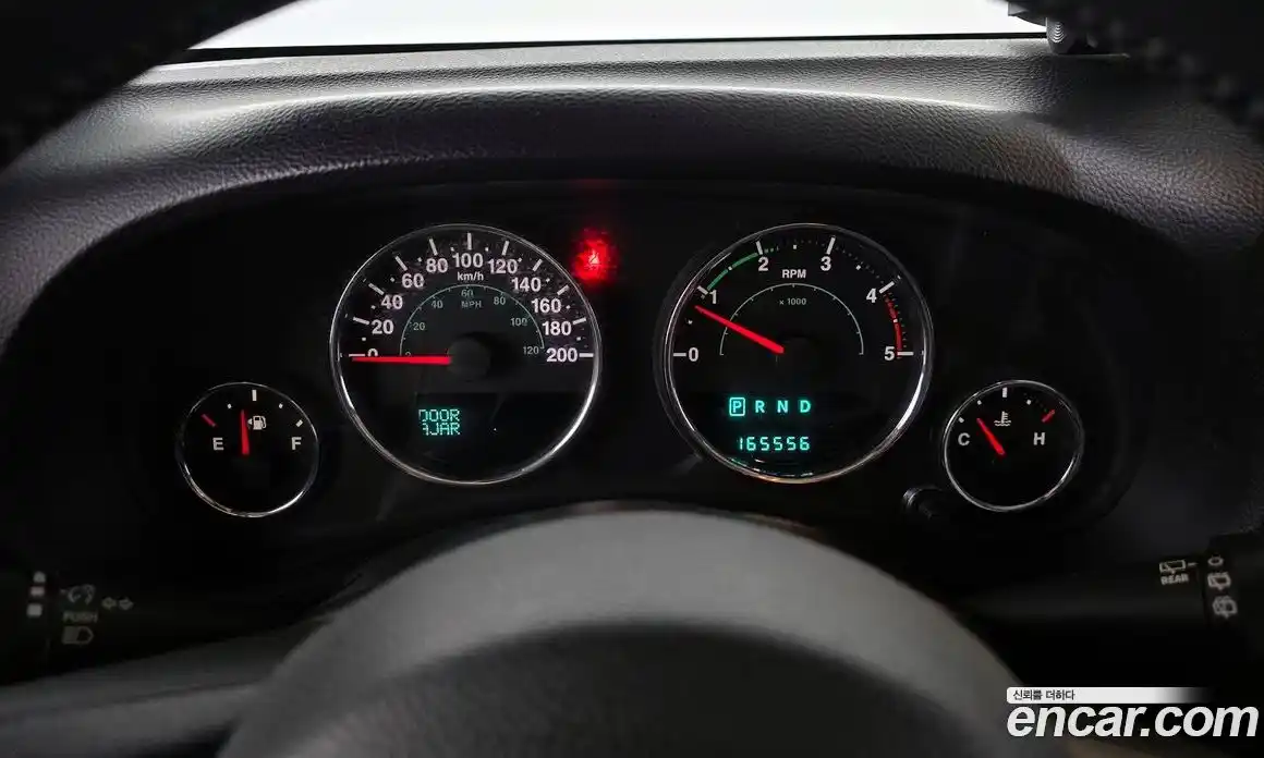 Jeep Wrangler 2014 2.8 Автомат в Москве № 232746, фото 15