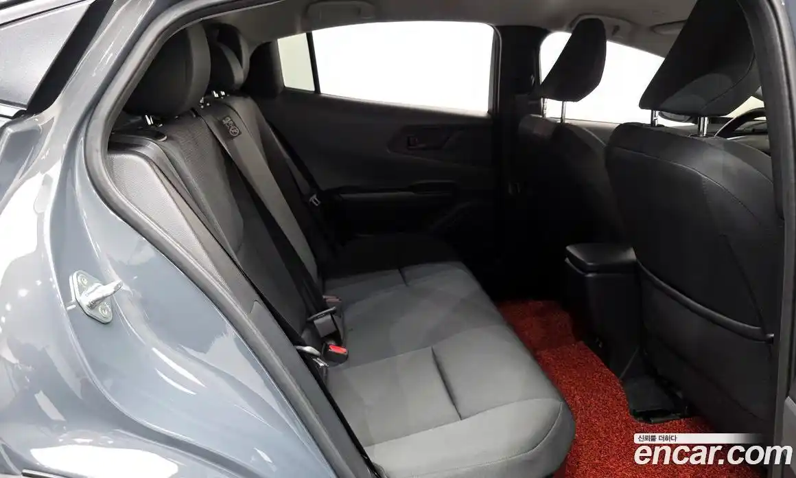 Toyota Prius 2024 2.0 Автомат в Москве № 232803, фото 11