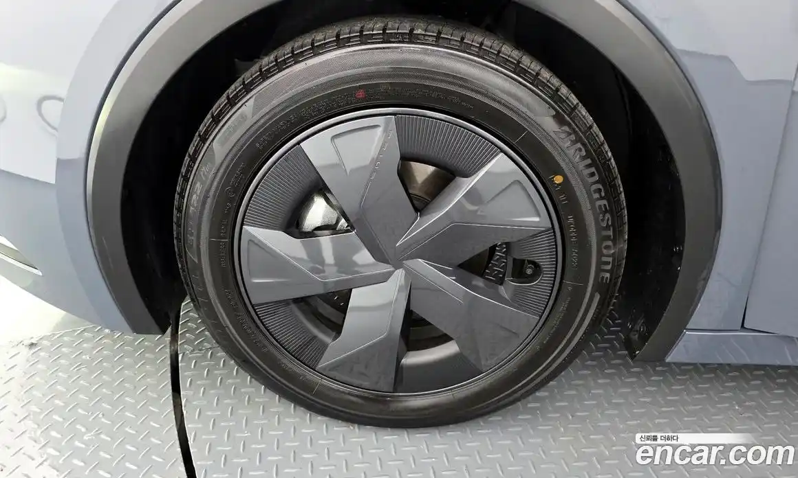 Toyota Prius 2024 2.0 Автомат в Москве № 232803, фото 5