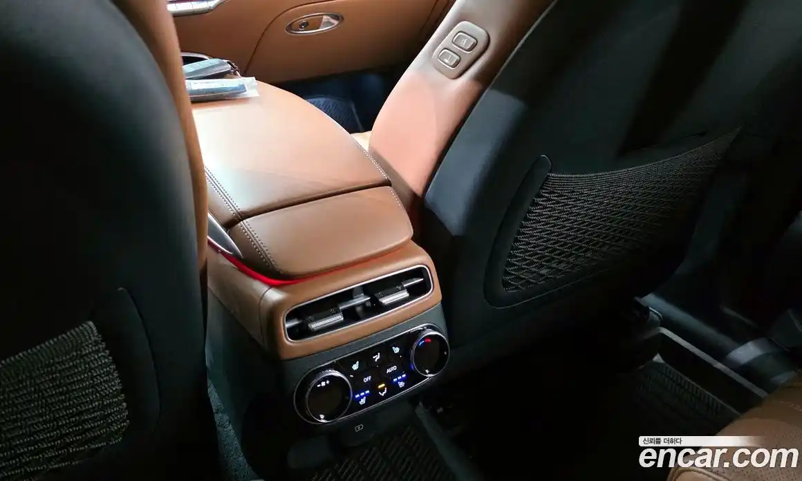 Genesis GV70 2023 2.5 Автомат в Москве № 24257, фото 18