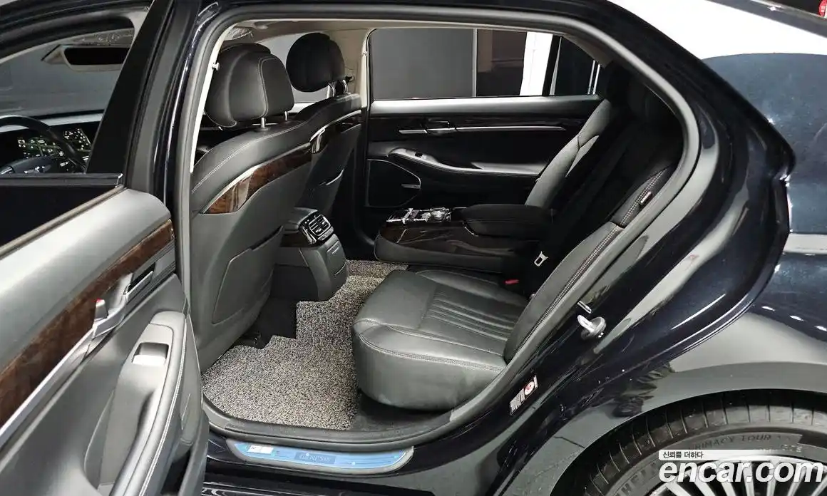 Genesis G90 2019 3.8 Автомат в Москве № 25209, фото 12