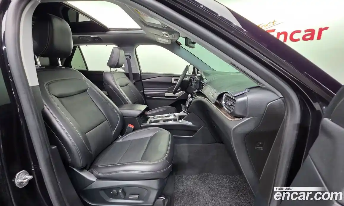 Ford Explorer 2021 2.3 Автомат в Москве № 255709, фото 18