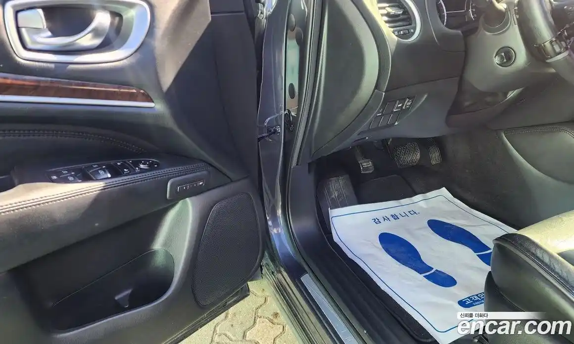 Infiniti JX 2013 3.5 Автомат в Москве № 256209, фото 16