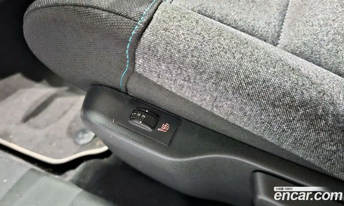 Citroen C4 Cactus 2019 1.5 Автомат в Москве № 256786, фото 15