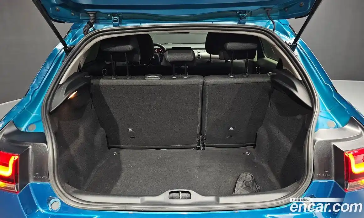 Citroen C4 Cactus 2019 1.5 Автомат в Москве № 256786, фото 20