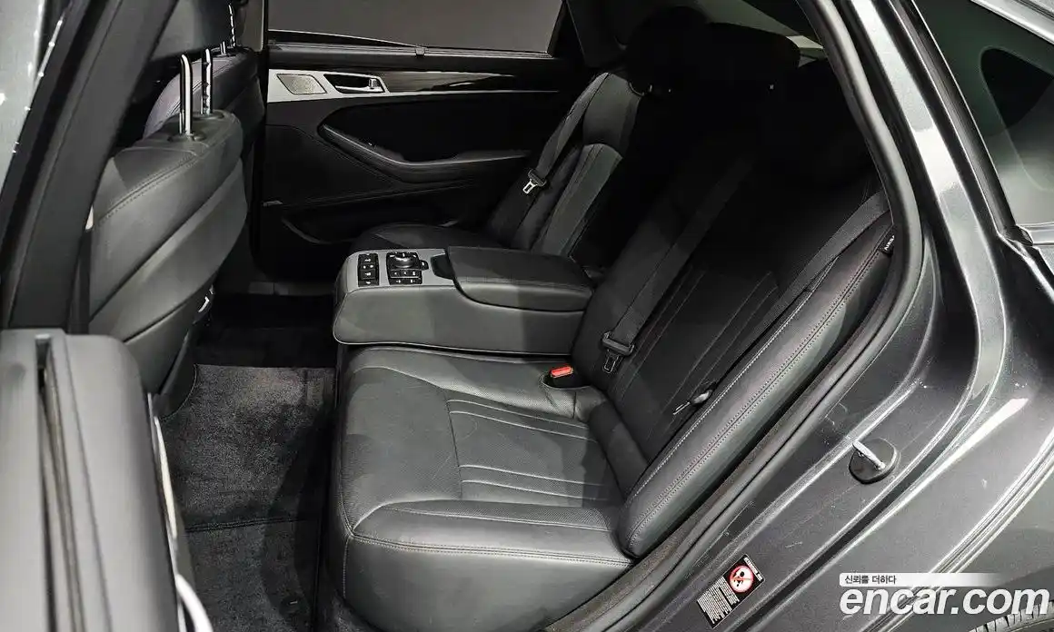 Genesis G80 2017 3.3 Автомат в Москве № 25699, фото 12