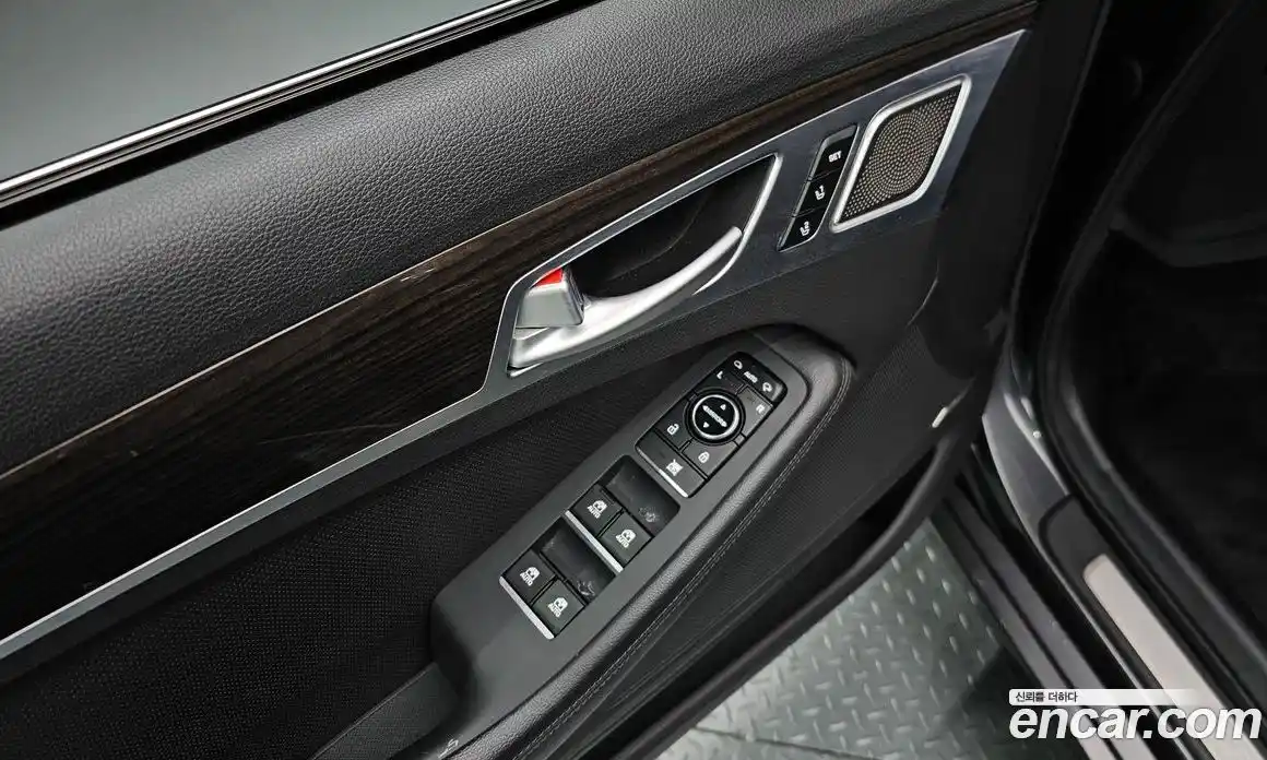 Genesis G80 2017 3.3 Автомат в Москве № 25699, фото 18