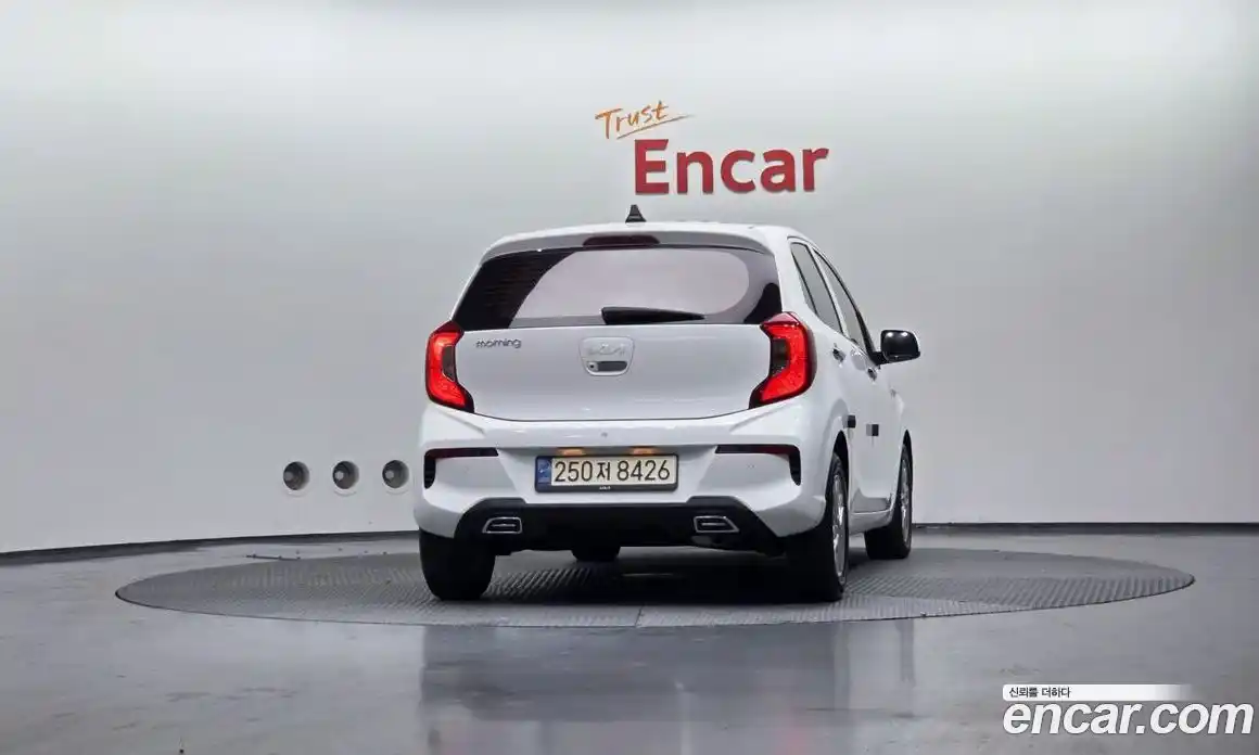 Kia Morning 2022 1.0 Автомат в Москве № 268813, фото 18