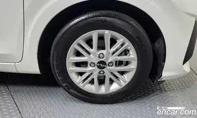 Kia Morning 2022 1.0 Автомат в Москве № 268813, миниатюра 3