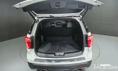 Ford Explorer 2019 2.3 Автомат в Москве № 273427, миниатюра 5