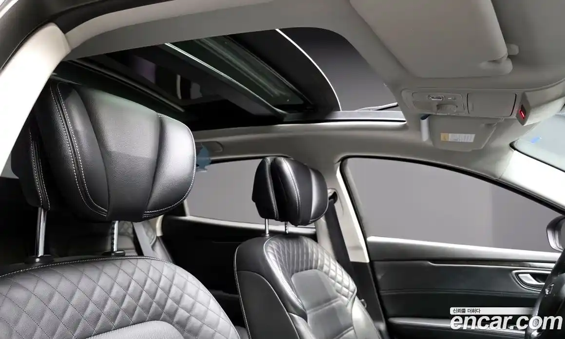 Renault SM6 2019 1.6 Автомат в Москве № 273855, фото 11