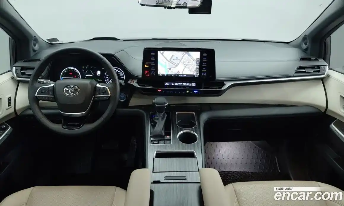 Toyota Sienna 2022 2.5 Автомат в Москве № 279743, фото 10