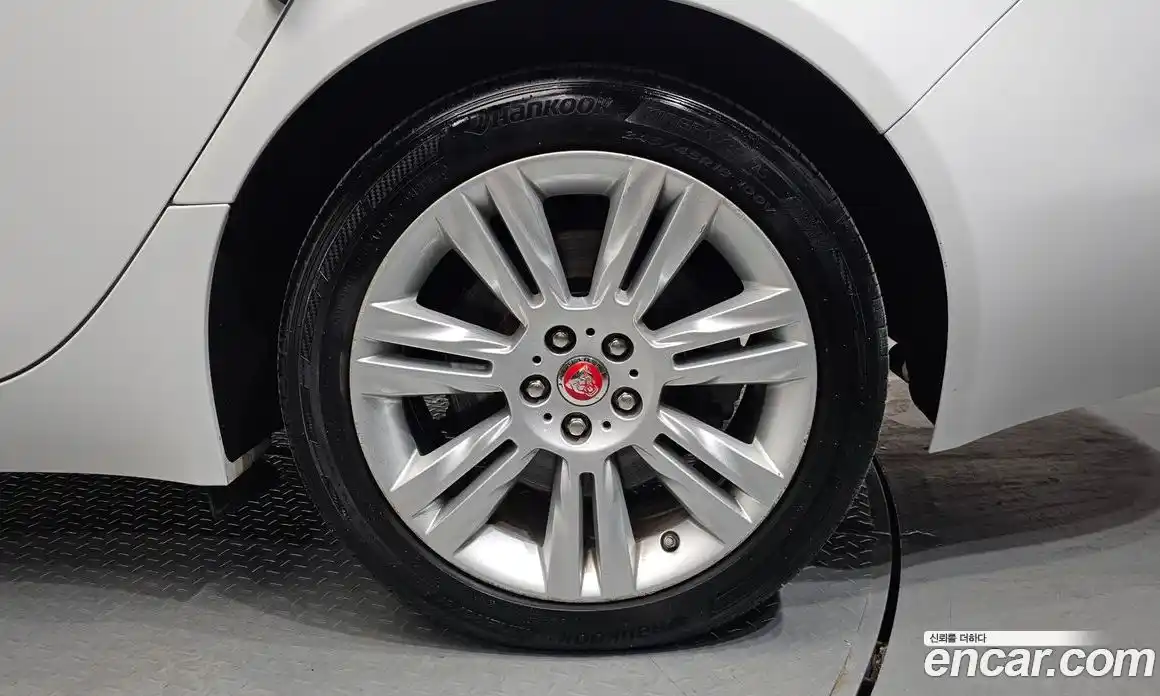 Jaguar XF 2017 2.0 Автомат в Москве № 283821, фото 5