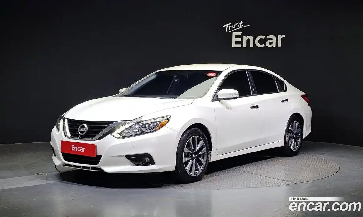 Nissan Altima 2017 2.5 Автомат в Москве № 285052, фото 16