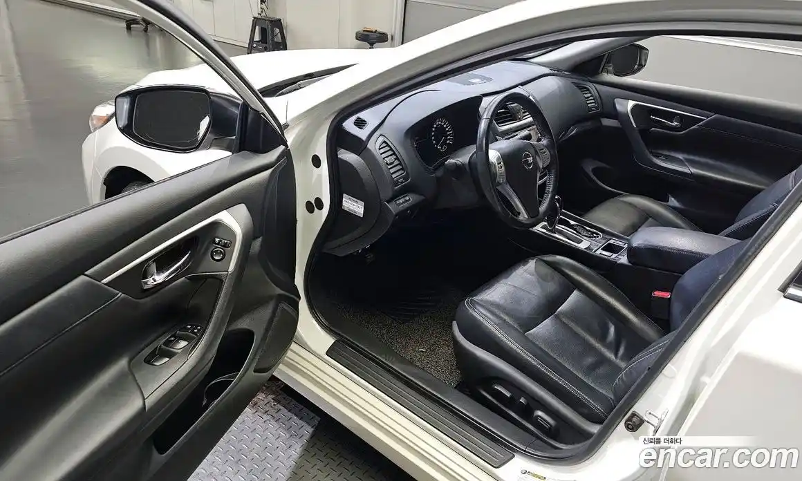 Nissan Altima 2017 2.5 Автомат в Москве № 285052, фото 17