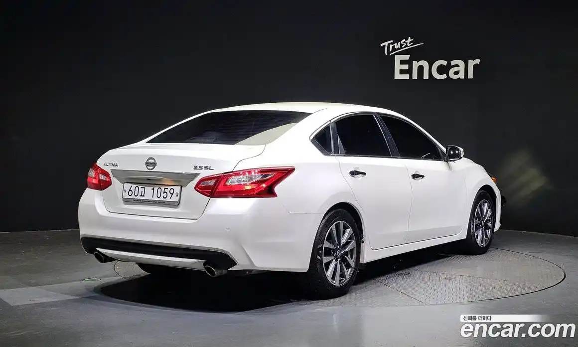 Nissan Altima 2017 2.5 Автомат в Москве № 285052, фото 3