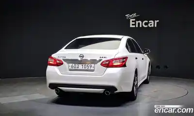 Nissan Altima 2017 2.5 Автомат в Москве № 285052, миниатюра 4
