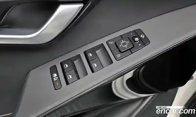 Kia Niro 2025 1.6 Автомат в Москве № 285259, миниатюра 7