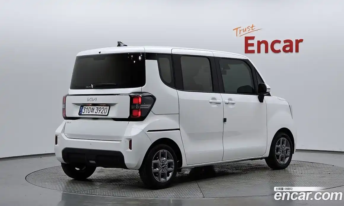 Kia Ray 2023 1.0 Автомат в Москве № 288344, фото 14