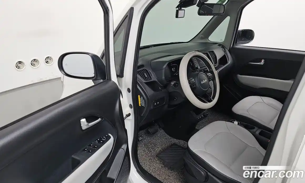 Kia Ray 2023 1.0 Автомат в Москве № 288344, фото 17