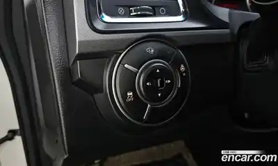 SsangYong Korando 2017 2.2 Автомат в Москве № 28975, миниатюра 5