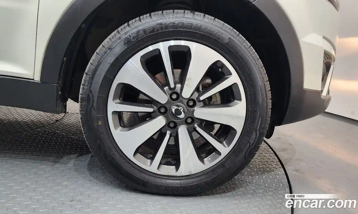 SsangYong Korando 2015 2.0 Автомат в Москве № 30065, фото 17