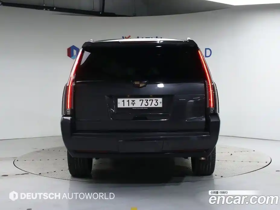 Cadillac Escalade 2015 6.2 Автомат в Москве № 306659, фото 4