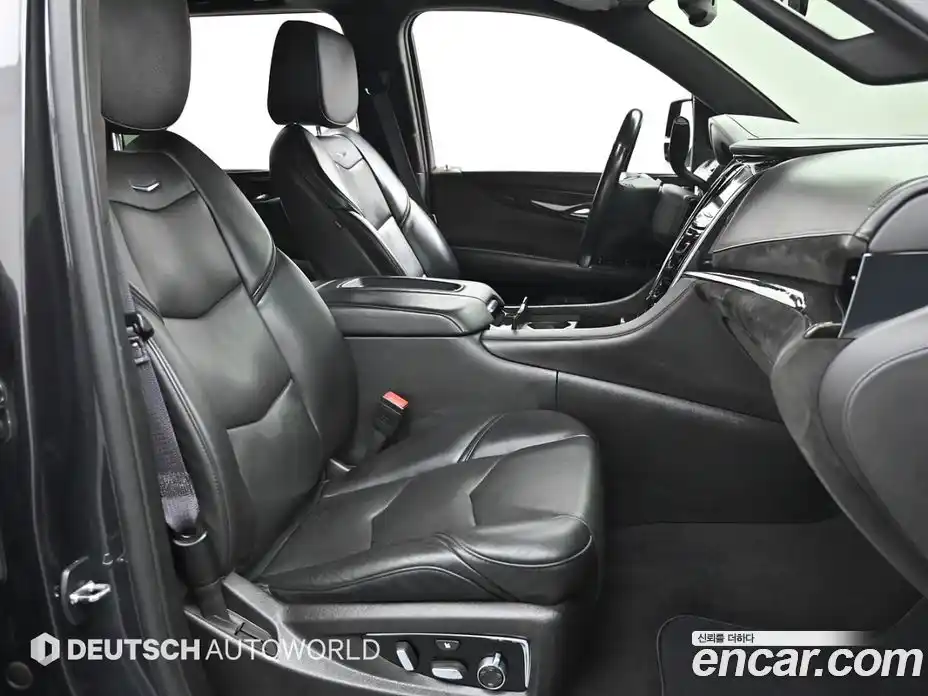 Cadillac Escalade 2015 6.2 Автомат в Москве № 306659, фото 10