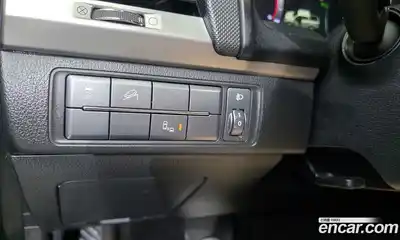 SsangYong Rexton 2018 2.2 Автомат в Москве № 31360, миниатюра 3