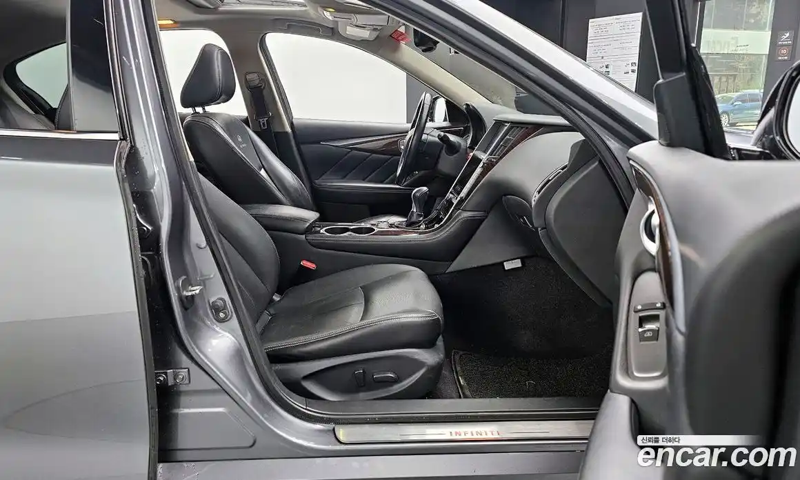 Infiniti Q50 2014 2.1 Автомат в Москве № 313716, фото 11