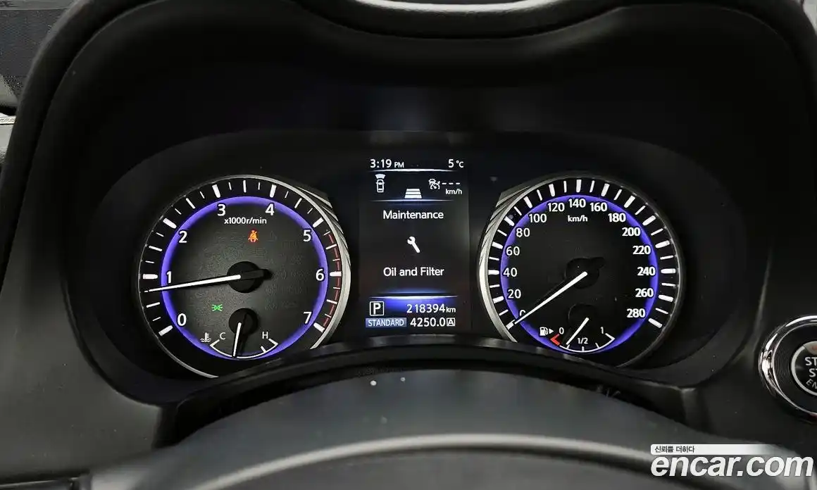 Infiniti Q50 2014 2.1 Автомат в Москве № 313716, фото 14