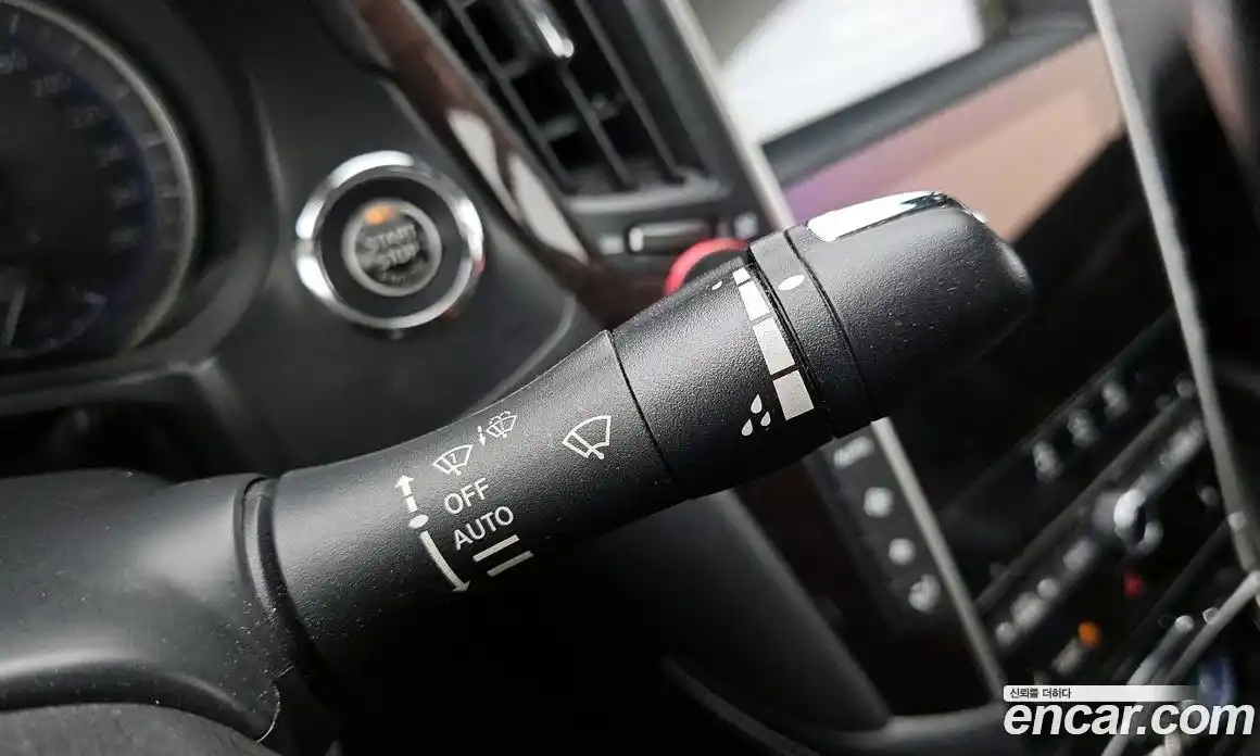 Infiniti Q50 2014 2.1 Автомат в Москве № 313716, фото 16