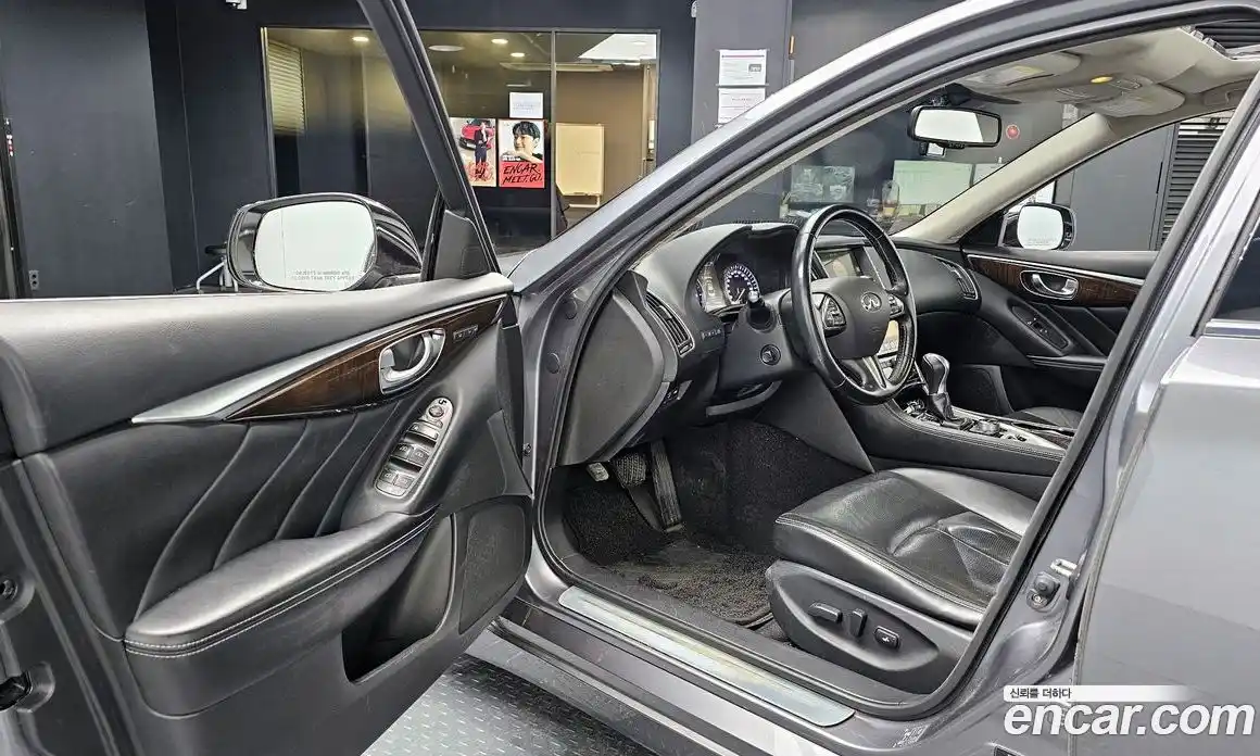 Infiniti Q50 2014 2.1 Автомат в Москве № 313716, фото 4