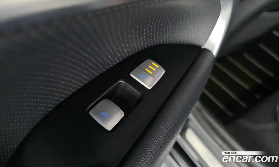 Genesis G70 2019 2.0 Автомат в Москве № 322758, фото 17