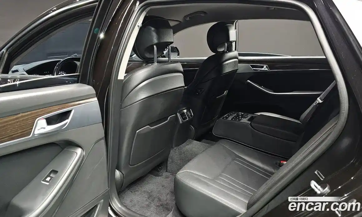 Genesis G80 2019 3.3 Автомат в Москве № 322832, фото 18