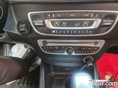 Renault SM3 2011 2.0 Автомат в Москве № 329942, миниатюра 8