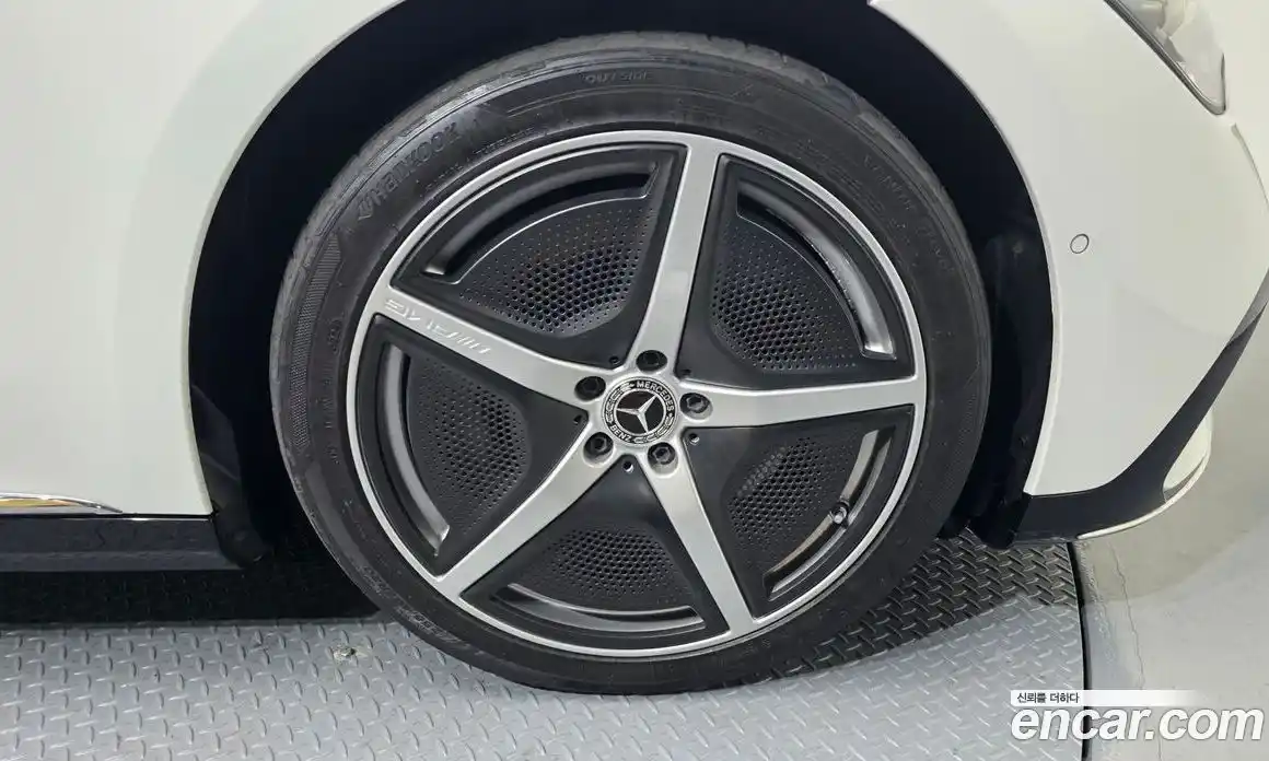 Mercedes-Benz EQE 2023 0.3 Автомат в Москве № 342625, фото 11