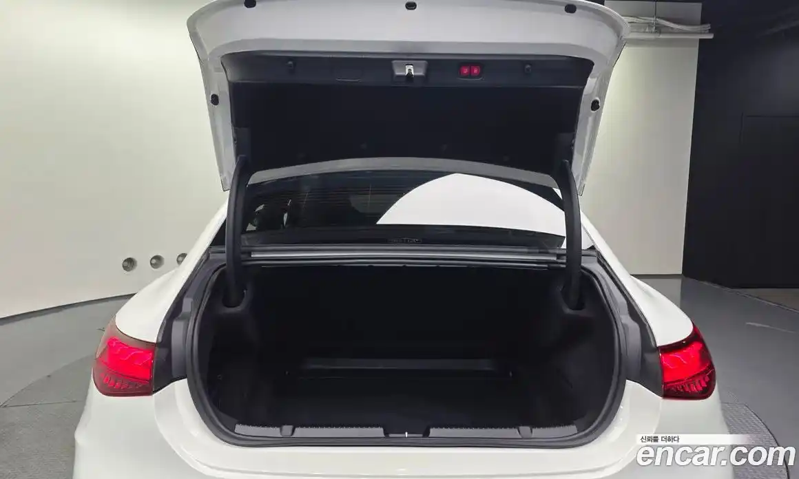 Mercedes-Benz EQE 2023 0.3 Автомат в Москве № 342625, фото 8