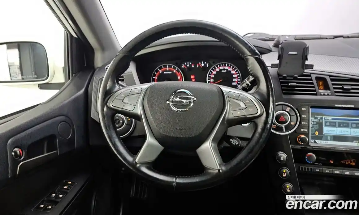 SsangYong Korando 2015 2.0 Автомат в Москве № 35816, фото 6