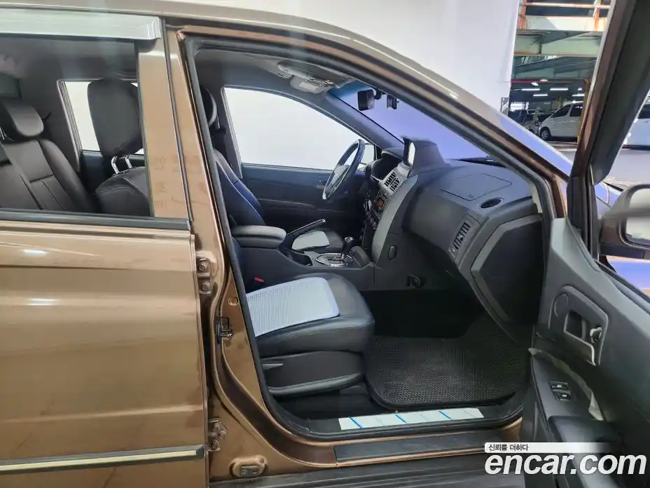 SsangYong Korando 2015 2.0 Автомат в Москве № 36155, фото 12