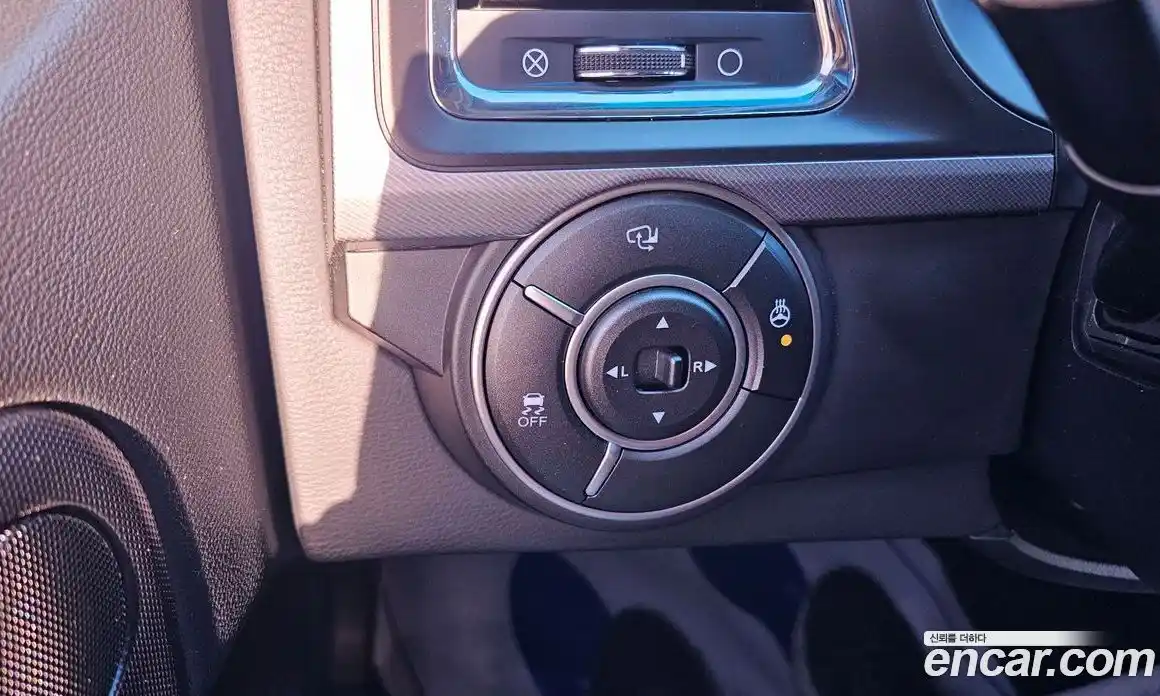 SsangYong Korando 2016 2.0 Автомат в Москве № 36192, фото 4