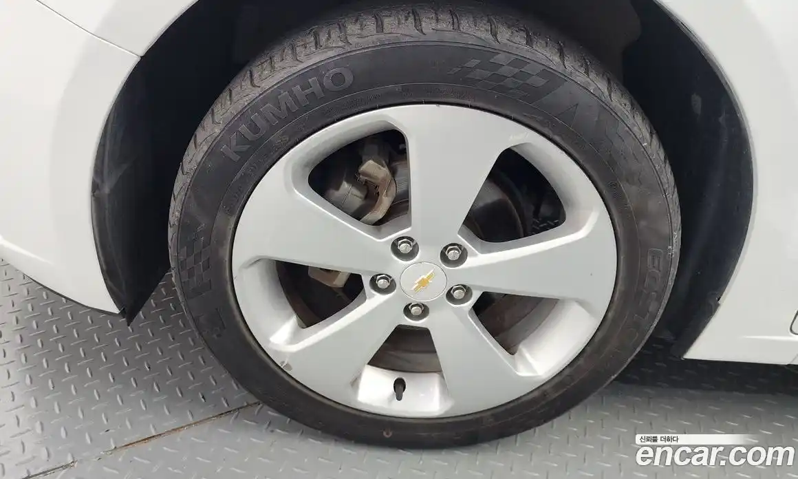 Chevrolet Cruze 2011 1.6 Автомат в Москве № 37157, фото 3